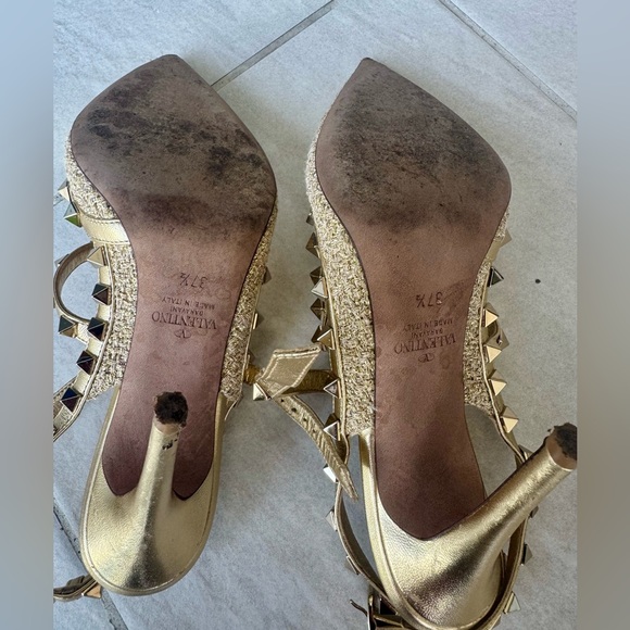 VALENTINO Leather T-Strap Pumps 37 1/2 Gold Special Edition - Picture 5 of 5